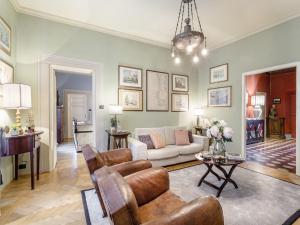 Imagen de la galería de Apartment in Lucca near Guinigi Tower, en Lucca