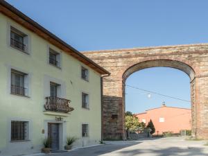 Photo de la galerie de l'établissement Apartment in Lucca with Private Spa, à Capannori
