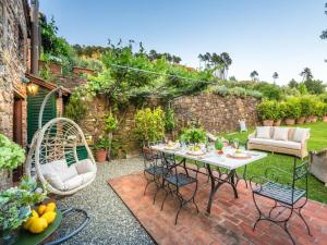 Fotografie z fotogalerie ubytování Villa in Tuscany near Lucca with Pool v destinaci Capannori + 64 fotografií