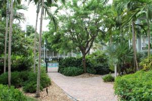 Giardino di Coral Palm by AvantStay Key West Walkable Gated Community Shared Pool