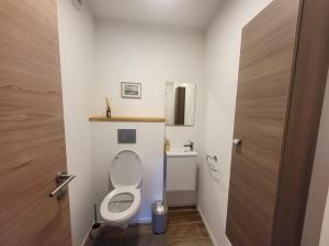 Koupelna v ubytování Bel appartement à Montgenèvre avec parking couvert - FR-1-266-251 + 5 fotografií