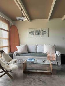 Χώρος καθιστικού στο La Florita Chapadmalal