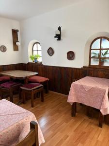 Εστιατόριο ή άλλο μέρος για φαγητό στο Hostería El Ñire