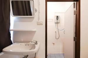Ένα μπάνιο στο X GO INN Asiatique Bangkok - โกอินน์ เอเชียทีค เจริญกรุง