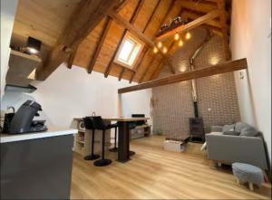 Kuchyň nebo kuchyňský kout v ubytování L'ecrin d'Alsace