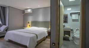 Vannituba majutusasutuses GreenTree Inn LiaoCheng LinQing HaiShan Building Express Hotel