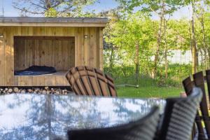 Zahrada ubytování Charming Brick House With Sauna And Fjord View