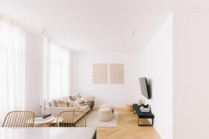 Khu vực ghế ngồi tại JAMES AT12 - stunning luxury apartment downtown Antwerp