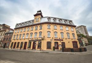 The building in which a szállodákat is located