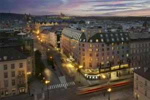Nespecifikovaný výhled na destinaci Praha nebo výhled na město při pohledu z hotelu