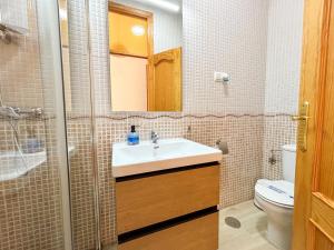 Kúpeľňa v ubytovaní Plz de la Merced Apartamentos Solera
