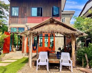 Ein Garten an der Unterkunft Moon Garden Hostel