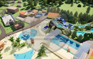 Piscina a Pet Friendly StaCaravan In Aureilhan o a prop