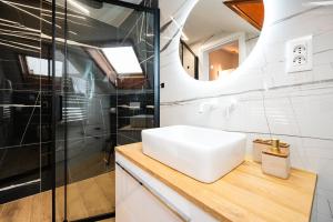 Koupelna v ubytování Villa Jidro + 37 fotografií