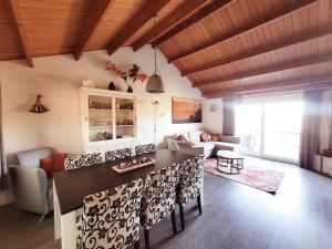 Posezení v ubytování chalet 275