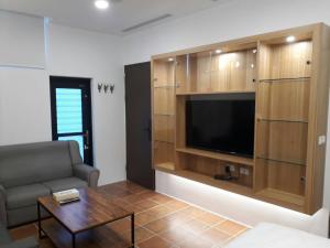 TV a/nebo společenská místnost v ubytování Kenting Dawan Homestay