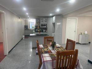 Fotografie z fotogalerie ubytování Urban Oasis v destinaci Pendle Hills + 26 fotografií