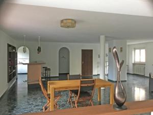 Φωτογραφία από το άλμπουμ του Condominio Panorama, 2 5-Zimmerwohnung by HolAp SA σε Minusio