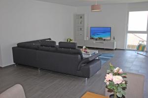 Φωτογραφία από το άλμπουμ του Casa ai Faggi, 3-Zimmerwohnung, 2 Stock by HolAp SA σε Losone