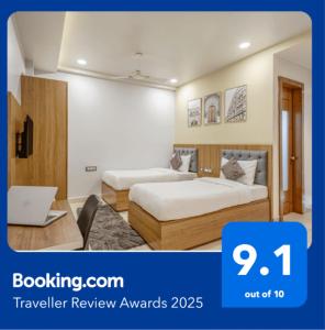 Postel nebo postele na pokoji v ubytování Wandr Hotel Medicity Gurugram, Near Medanta Hospital