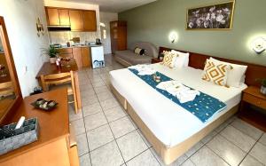 Postel nebo postele na pokoji v ubytování Melitsa corfu hotel