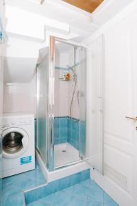 Bilik mandi di Valdossola Loft +4 gambar