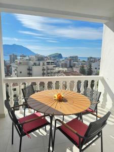 Rõdu või terrass majutusasutuses The View Apartment