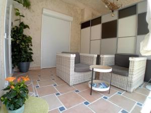 Ảnh trong thư viện ảnh của Charmante chambre au rdc- parking gratuit extérieur ở La Ciotat