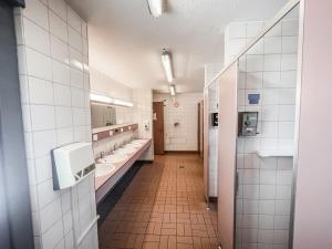 Kuchyň nebo kuchyňský kout v ubytování Strandbad Steckborn mit Herberge, Camping & Glamping