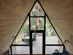 Fotografie z fotogalerie ubytování Chalet CanopéA 28 m2 au Domaine CollinéA v destinaci Bathernay