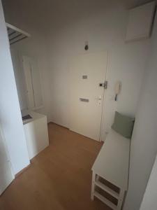 Postel nebo postele na pokoji v ubytování Central Alpha Apartment 7min to the city centar