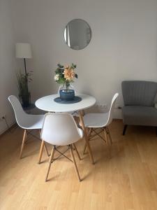 Posezení v ubytování Central Alpha Apartment 7min to the city centar