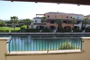 Πισίνα στο ή κοντά στο Soleado Apartment - Un sogno tra le meraviglie di Marinagri