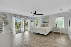 Giường trong phòng chung tại Aloft on Canal +94 ảnh