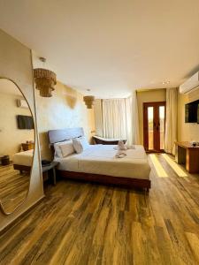 Letto o letti in una camera di Almas Pyramids View Hotel