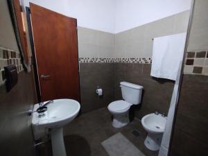 Ένα μπάνιο στο Alojamiento FB 1584 +1 φωτογραφίες