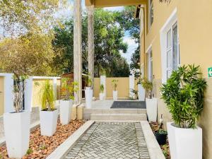Un jardín fuera de Henry George Hotel