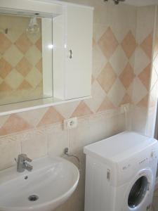 A bathroom at Appartamento Sabrina