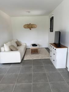 Φωτογραφία από το άλμπουμ του Gulf Stone σε Séné