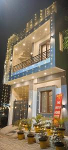 El edificio en el que está la casa vacacional