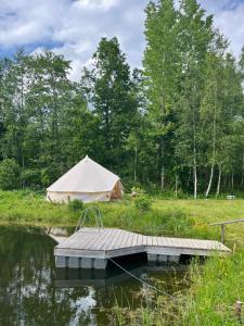 Příroda nedaleko luxury tent + 14 fotografií