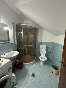 Ένα μπάνιο στο Casa Iuliana