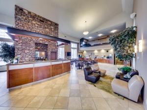 Heritage Inn & Suites - Brooks