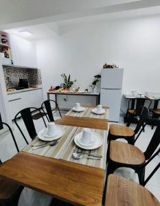 Kuchyň nebo kuchyňský kout v ubytování LemonRock Comfort + 14 fotografií