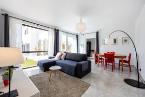 Χώρος καθιστικού στο Yucca Garden Villas