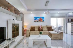 TV a/nebo společenská místnost v ubytování BF RESIDENCE