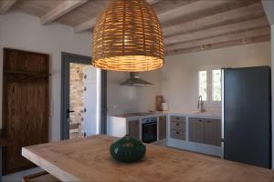 Eldhús eða eldhúskrókur á Elysian Villas Ios