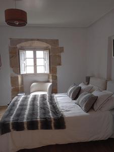 En eller flere senge i et værelse på Villa Vista Ajo + 47 billeder