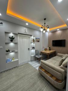 TV a/nebo společenská místnost v ubytování Sultanahmet Immortelle Apartment