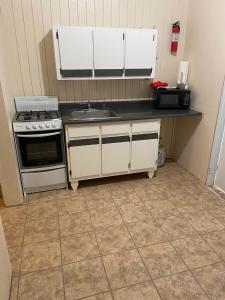 Η κουζίνα ή μικρή κουζίνα στο Guayacan Guest House - Cayo Collado La Parguera